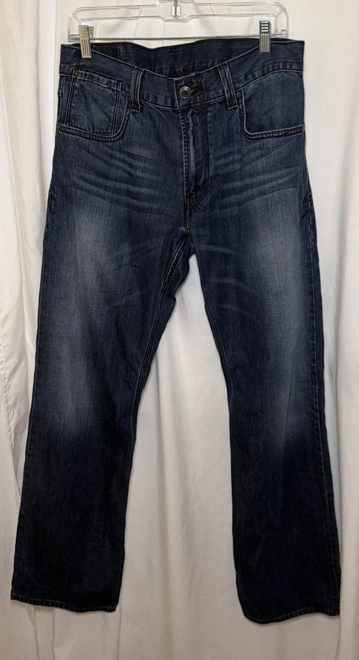 Levi’s Men’s 514 Blue Denim Slim Straight Jeans Size 33 x 30 100% Cotton
